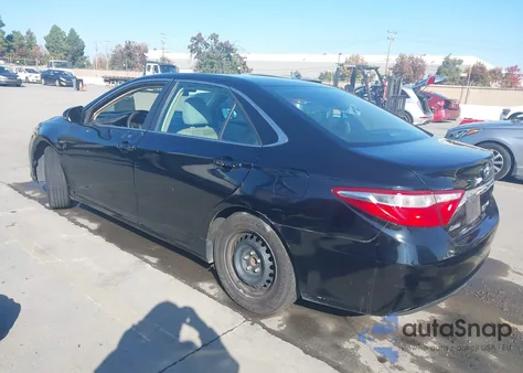 2015 Toyota Camry Hybrid Le from USA, damaged, VIN 4T1BD1FK5FU142837